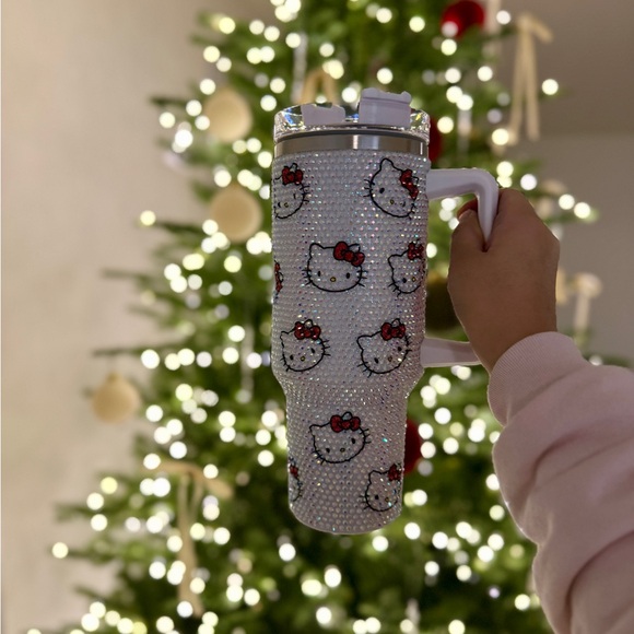 40oz hello kitty tumbler - Picture 1 of 3